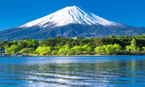 Top 10 must-see attractions in Japan in 2024